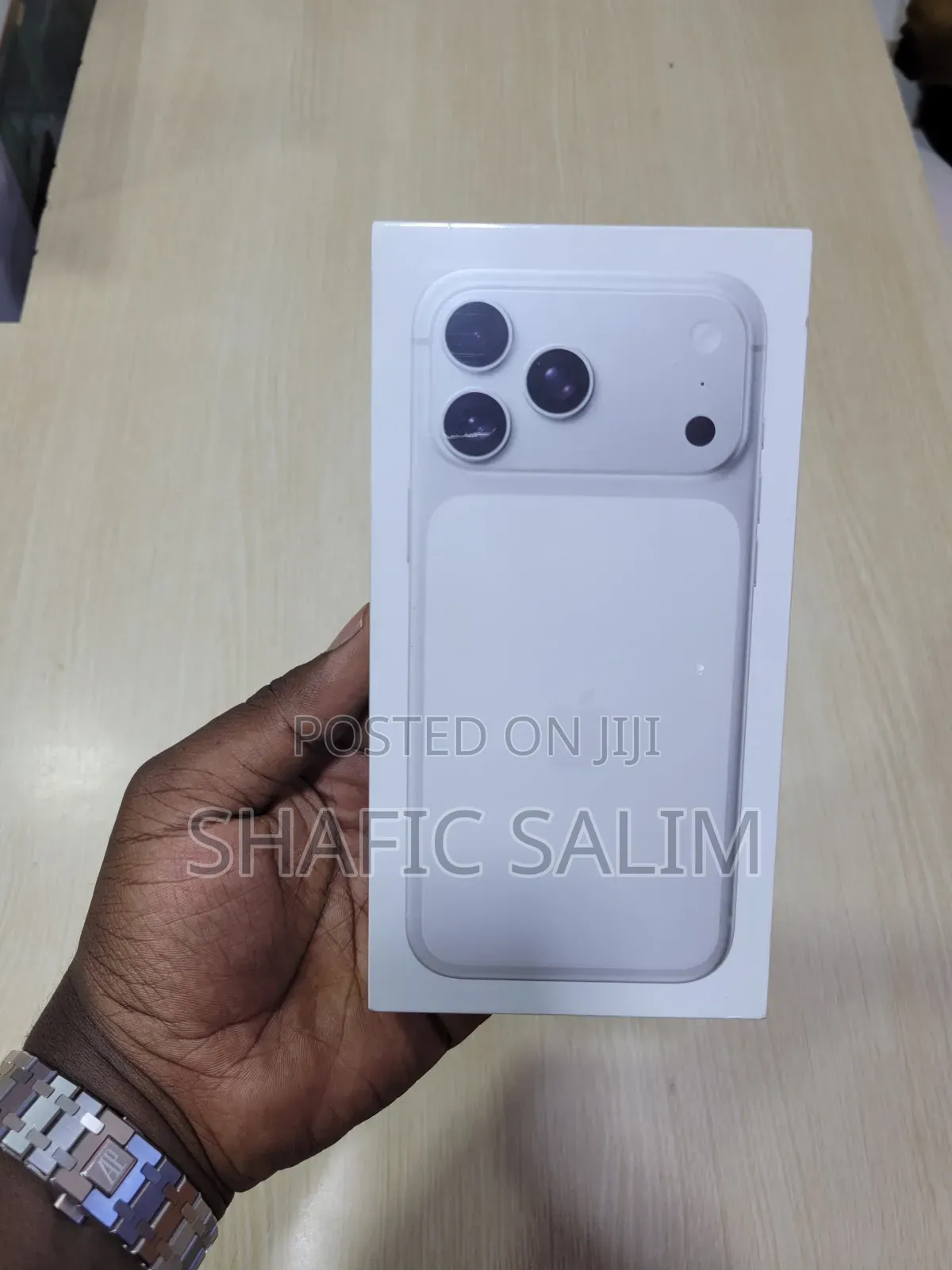 New Apple iPhone 17 Pro Max 256 GB Silver