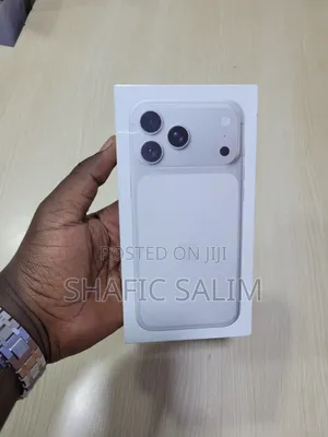 New Apple iPhone 17 Pro Max 256 GB Silver