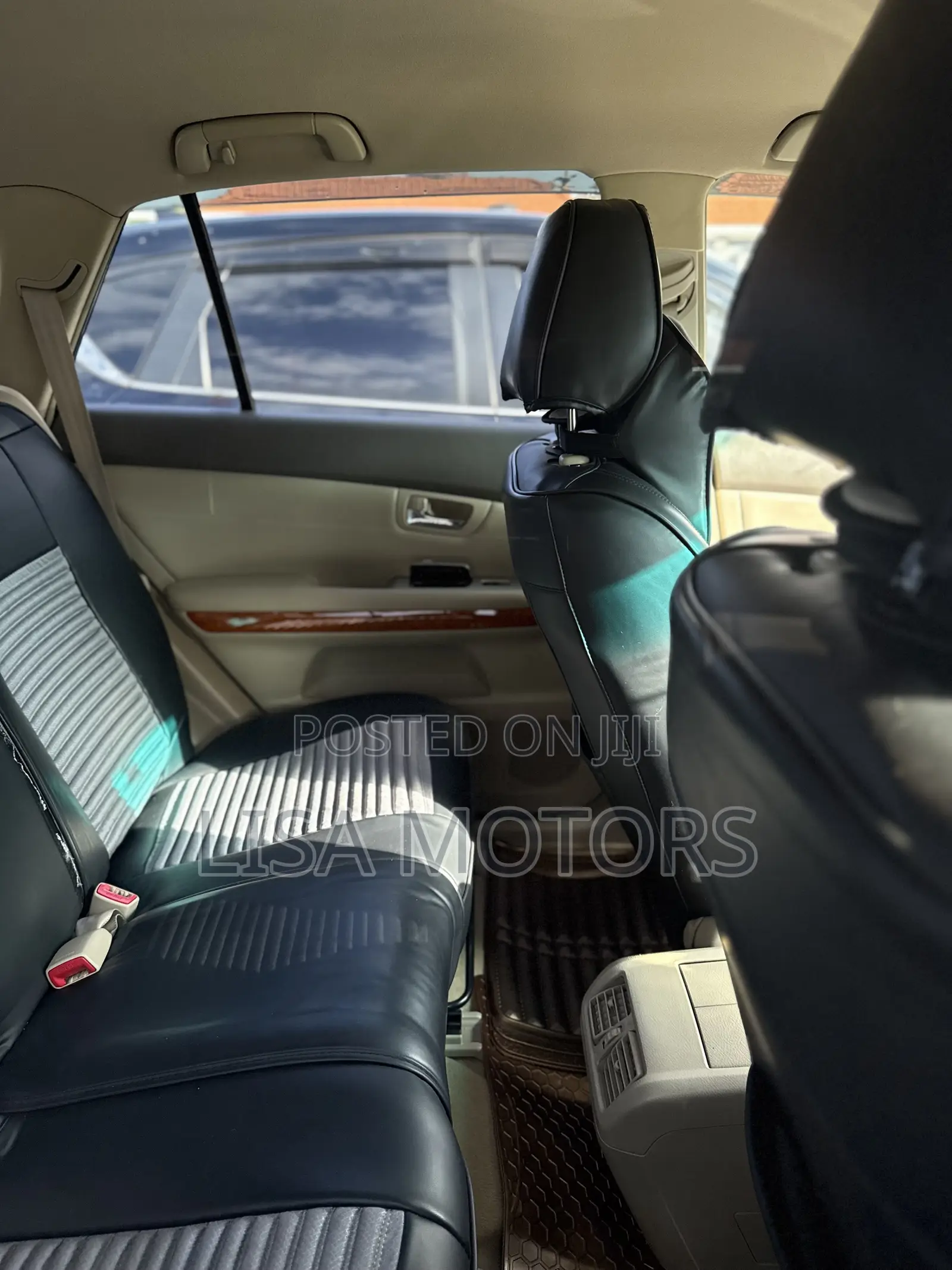 Toyota Harrier 2.4 2011 White