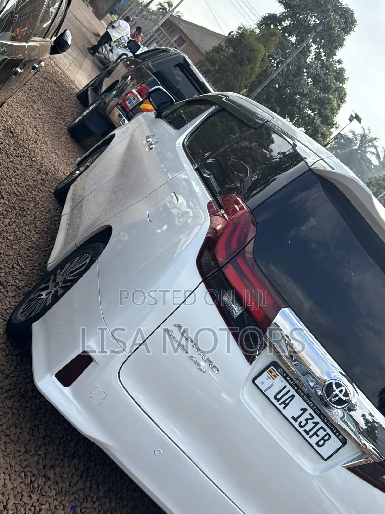 Toyota Alphard 2.5 Petrol AWD 2017 White