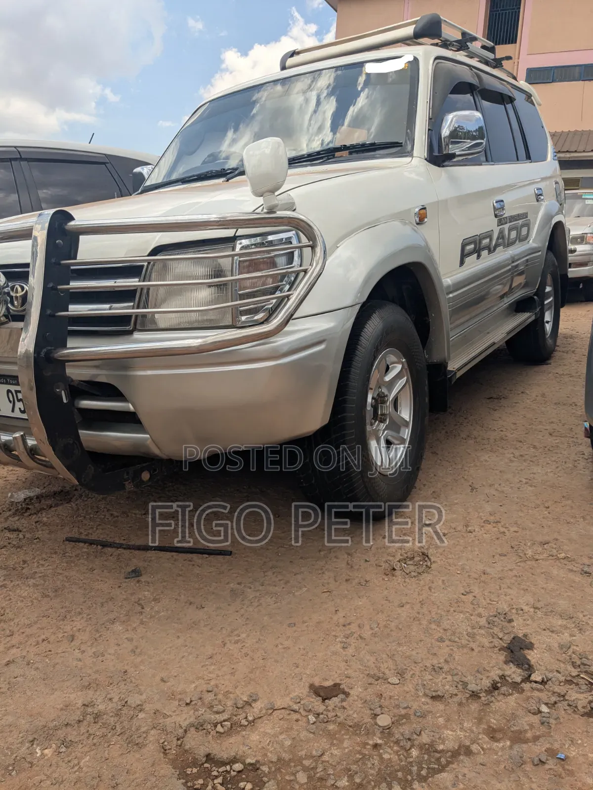 Toyota Land Cruiser Prado 2004 White