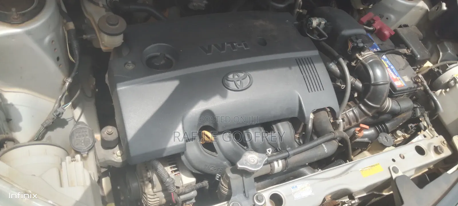 Toyota Sienta 2010 Silver