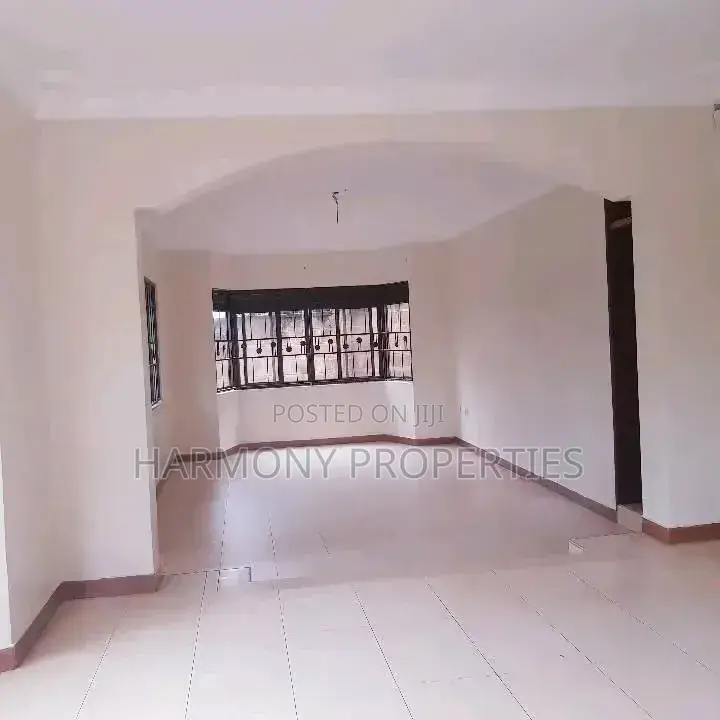 5bdrm Mansion in Naguru, Central Division for rent