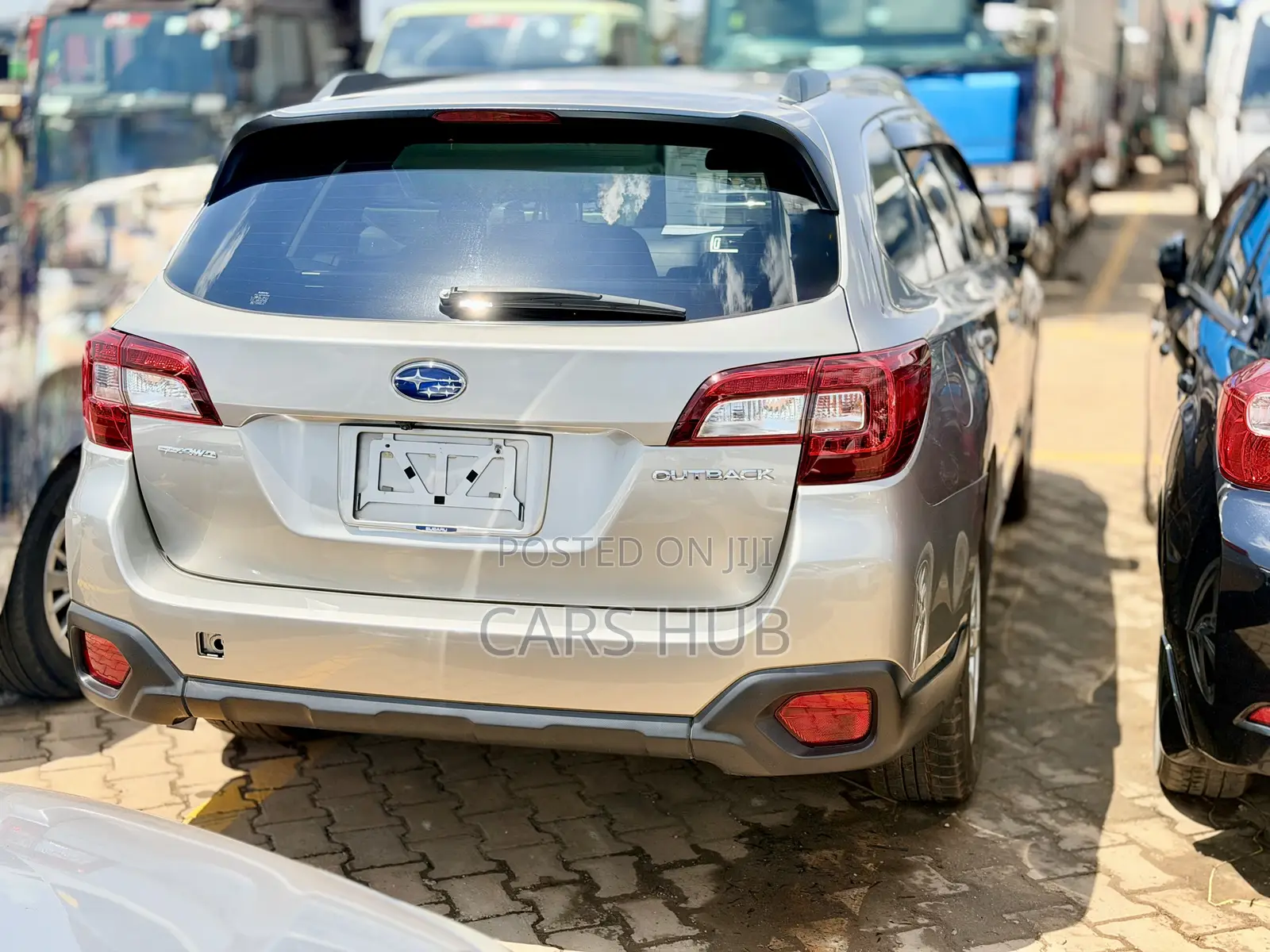 Subaru Outback 2.5i Premium AWD 2016 Gold