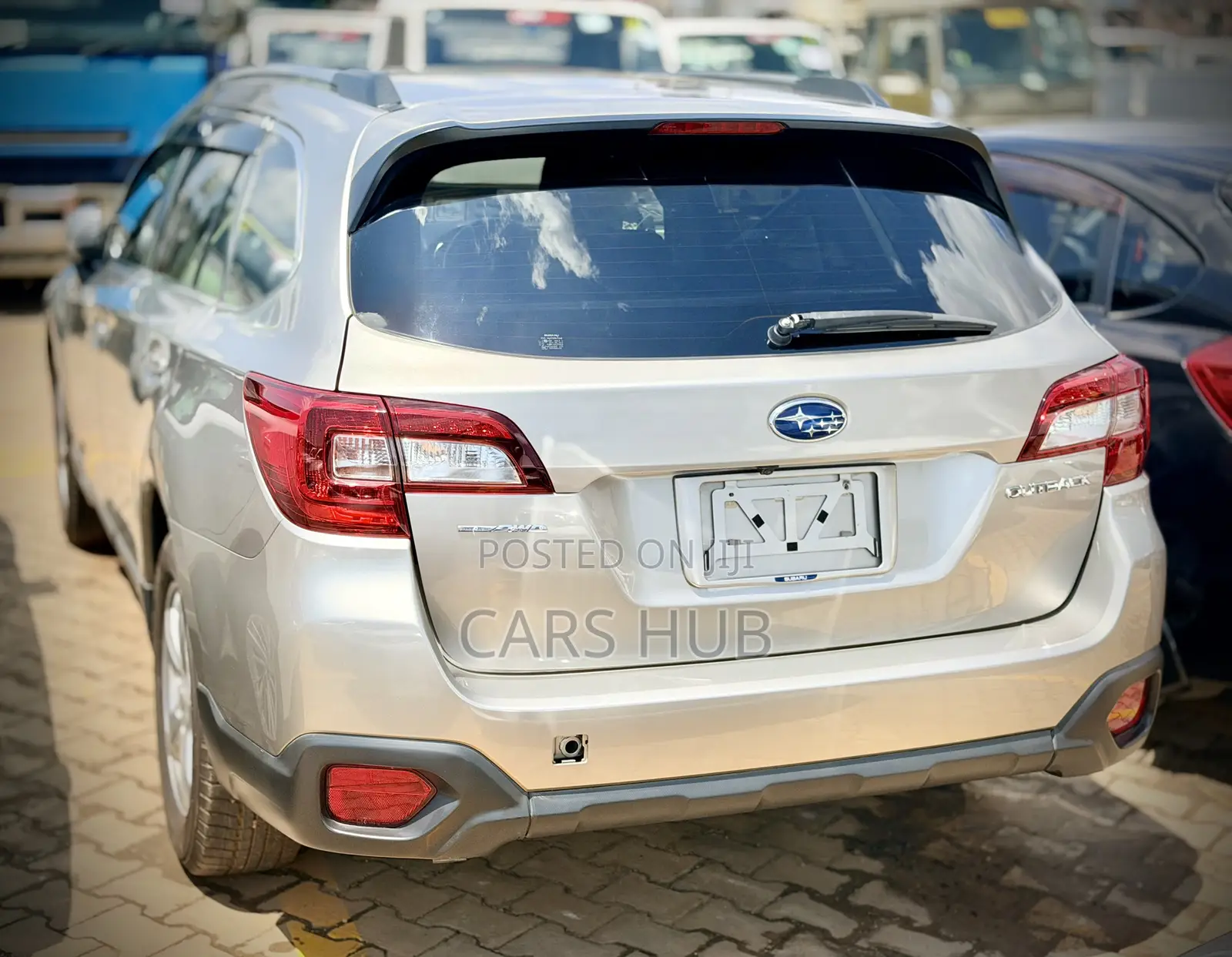 Subaru Outback 2.5i Premium AWD 2016 Gold