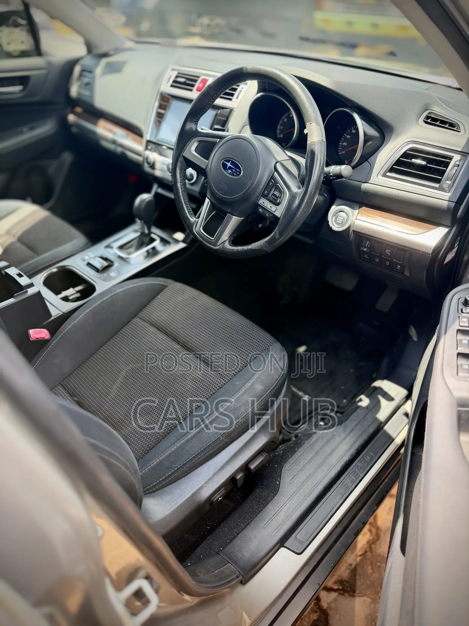 Subaru Outback 2.5i Premium AWD 2016 Gold