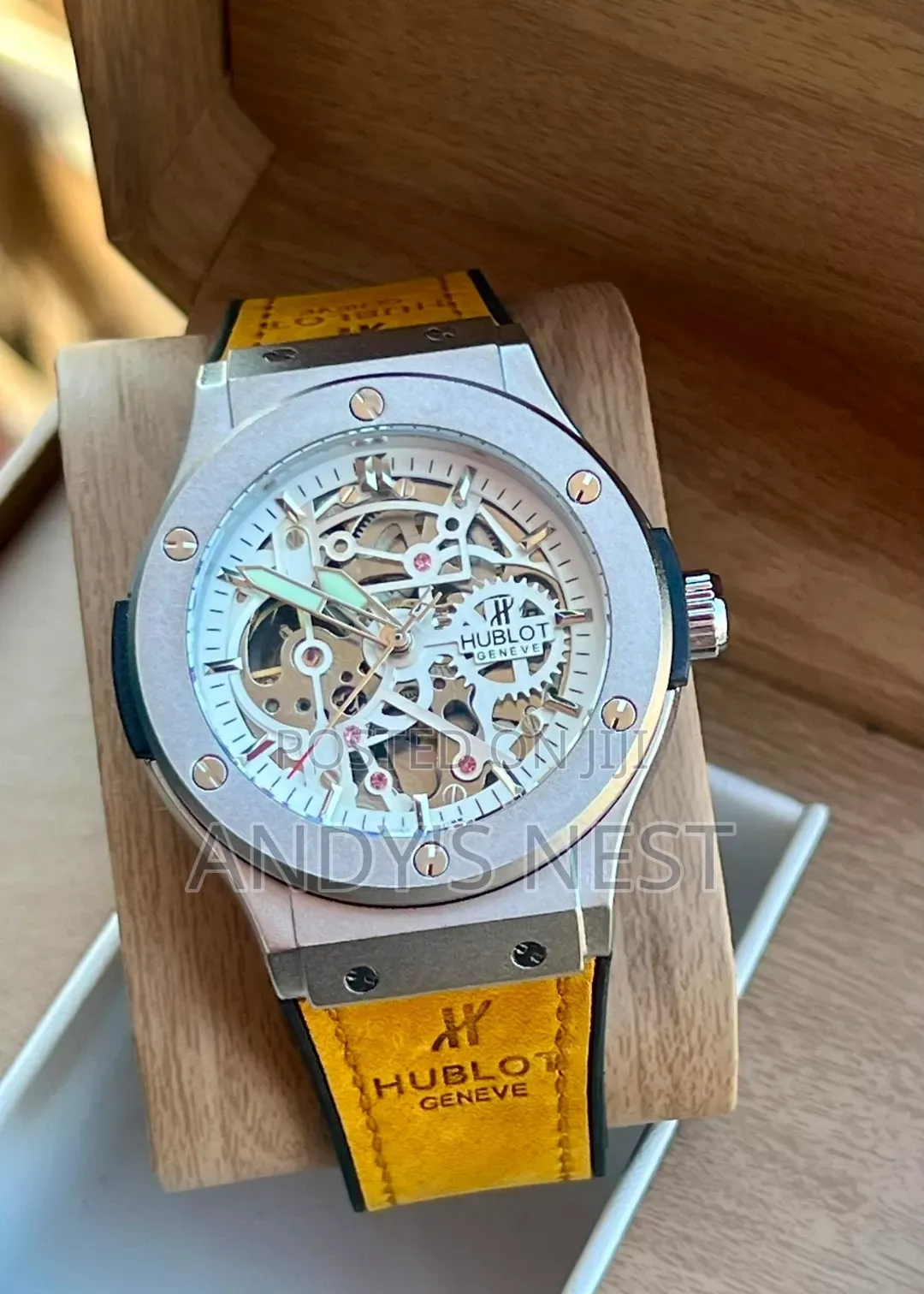 Hublot Geneva Men's Watch ⌚
