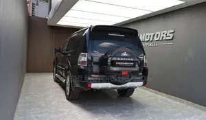 Mitsubishi Pajero 2011 Black