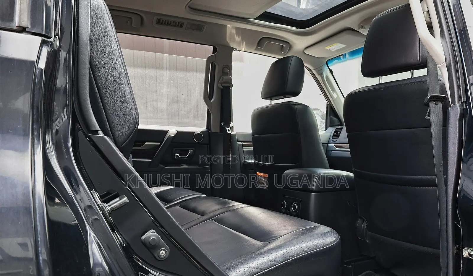Mitsubishi Pajero 2011 Black