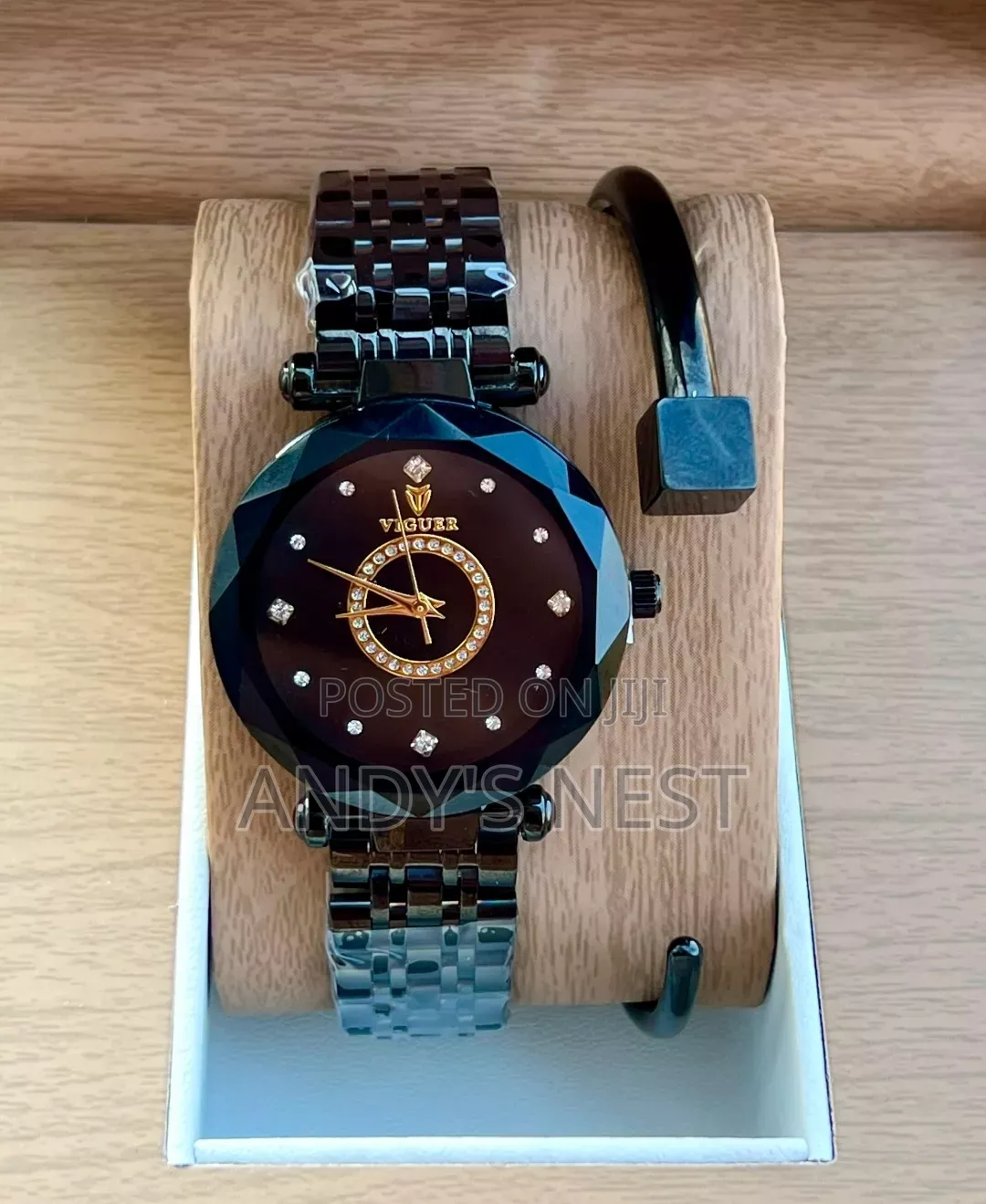 Viguer Women's Watch With a Bangle