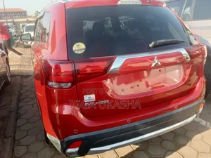Mitsubishi Pajero 2013 Brown