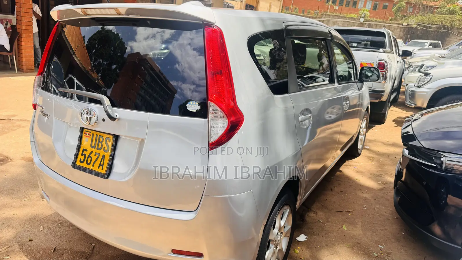 Toyota Passo Sette 2010 Silver