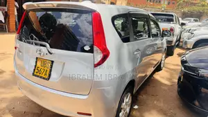 Toyota Passo Sette 2010 Silver