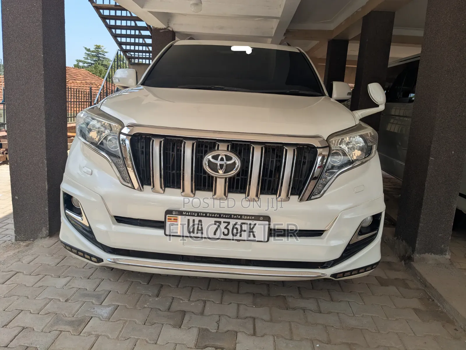 Toyota Land Cruiser Prado 2015 White