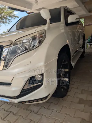 Toyota Land Cruiser Prado 2015 White