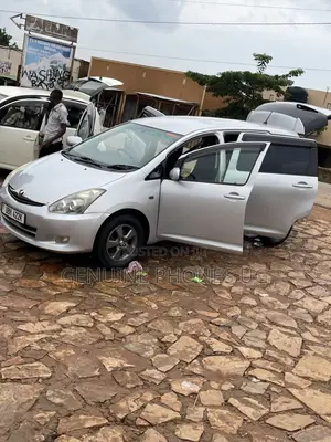 Toyota Wish 2007 Silver