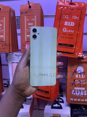 New Samsung Galaxy A05 64 GB Green