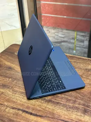 New Laptop HP 15-dw0037wm 8GB Intel Core i7 SSD 256GB