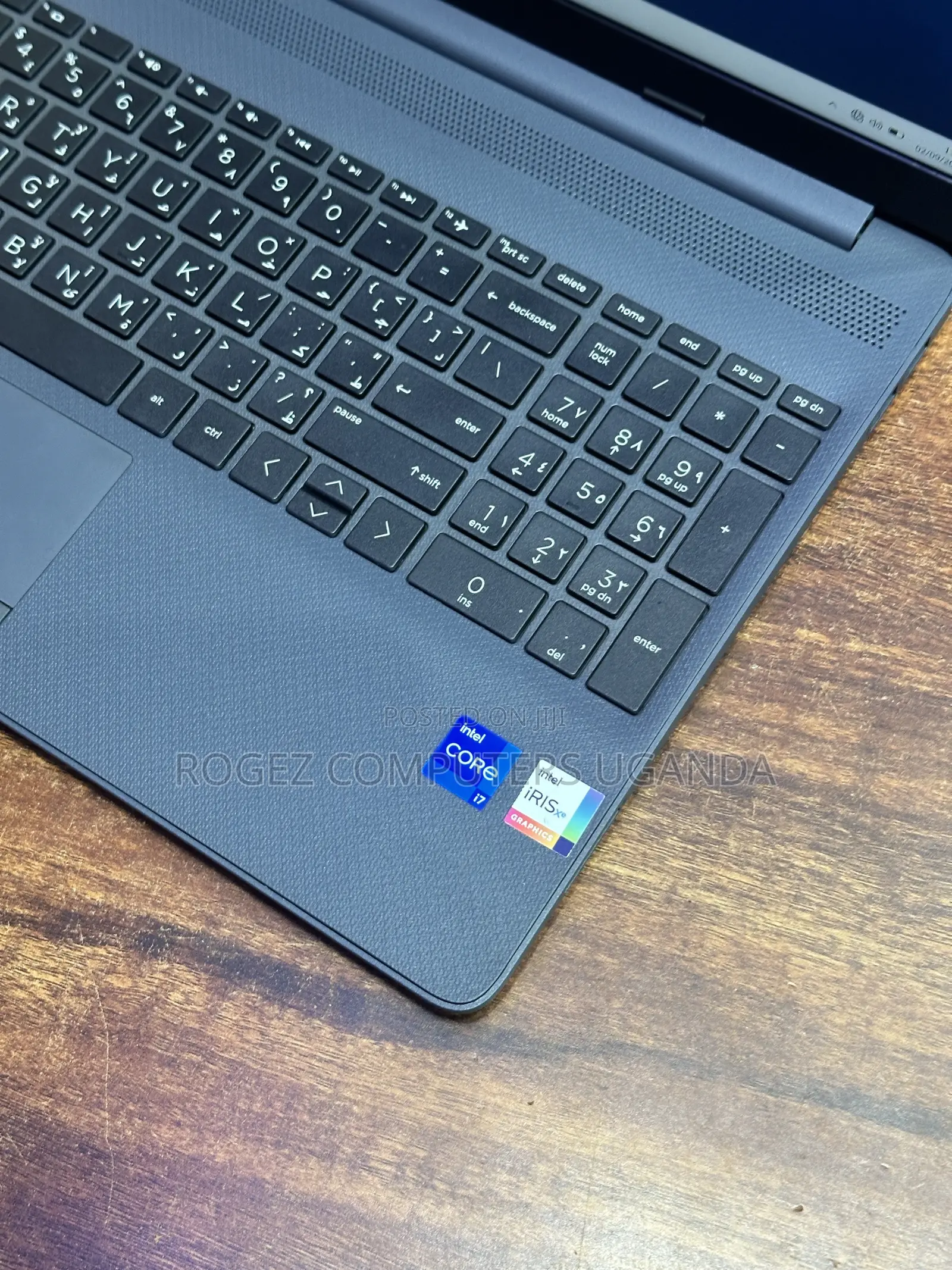 New Laptop HP 15-dw0037wm 8GB Intel Core i7 SSD 256GB