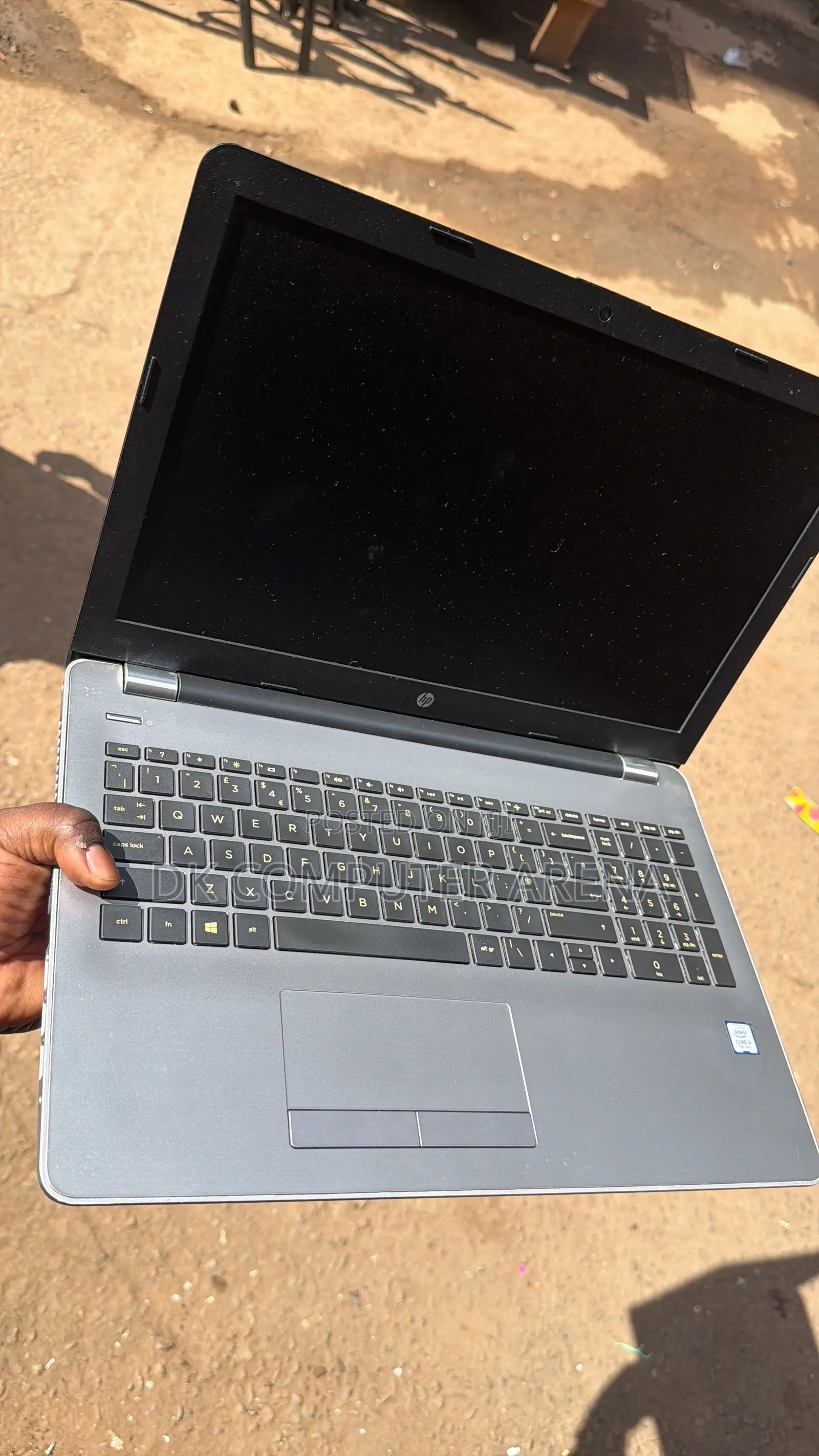 Laptop HP 250 G6 8GB Intel Core i5 HDD+SSD 256GB