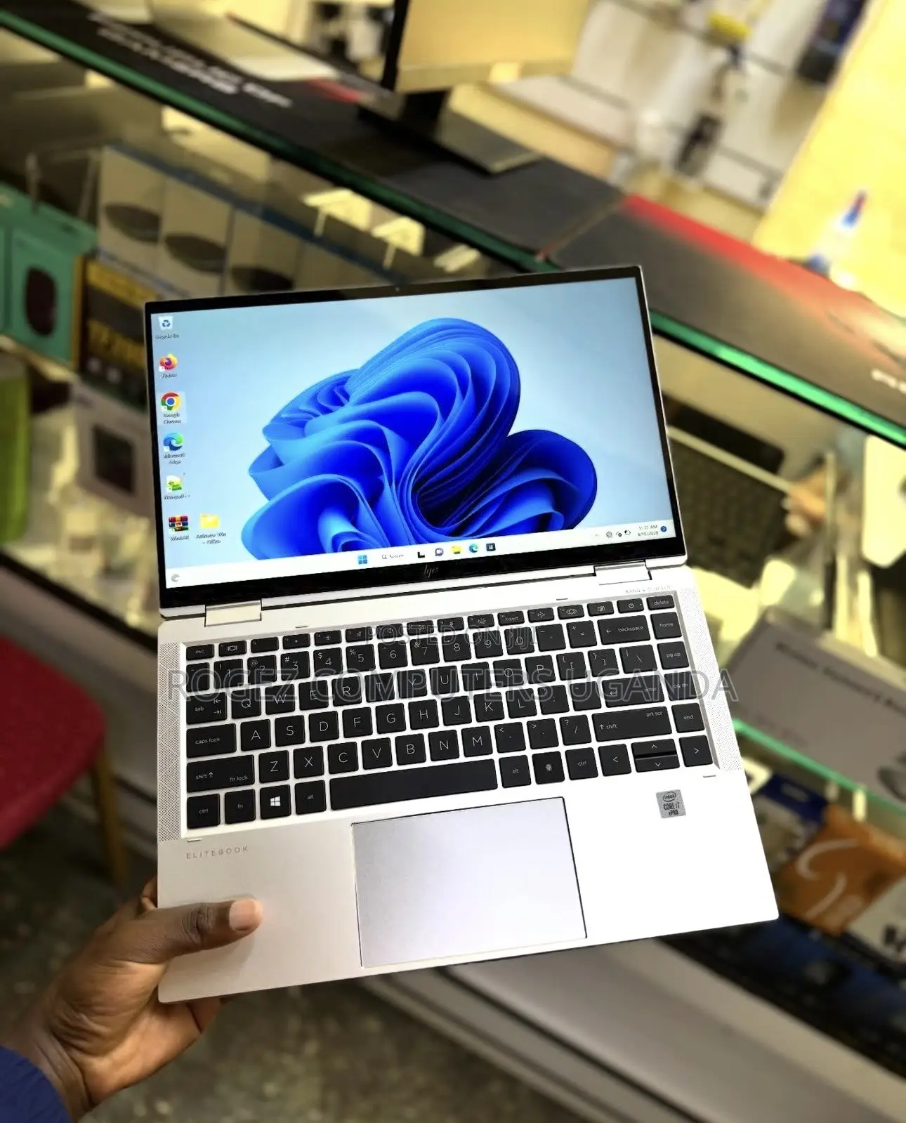 New Laptop HP EliteBook x360 1040 G7 16GB Intel Core i7 SSD 256GB
