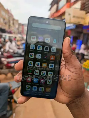 Tecno Spark 20 128 GB Black