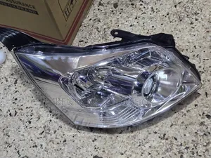 Toyota Noah 2008 - 2009 Headlamp ( Brand New)