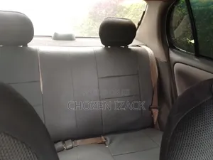 Toyota Platz 2005 Silver