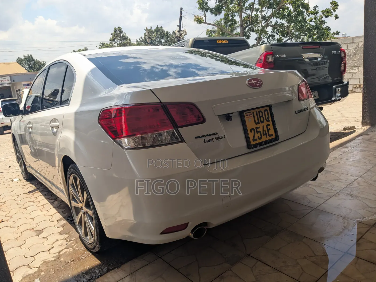 Subaru Legacy 2013 White
