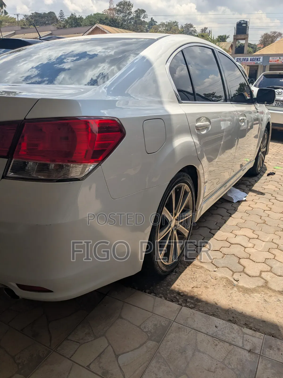 Subaru Legacy 2013 White