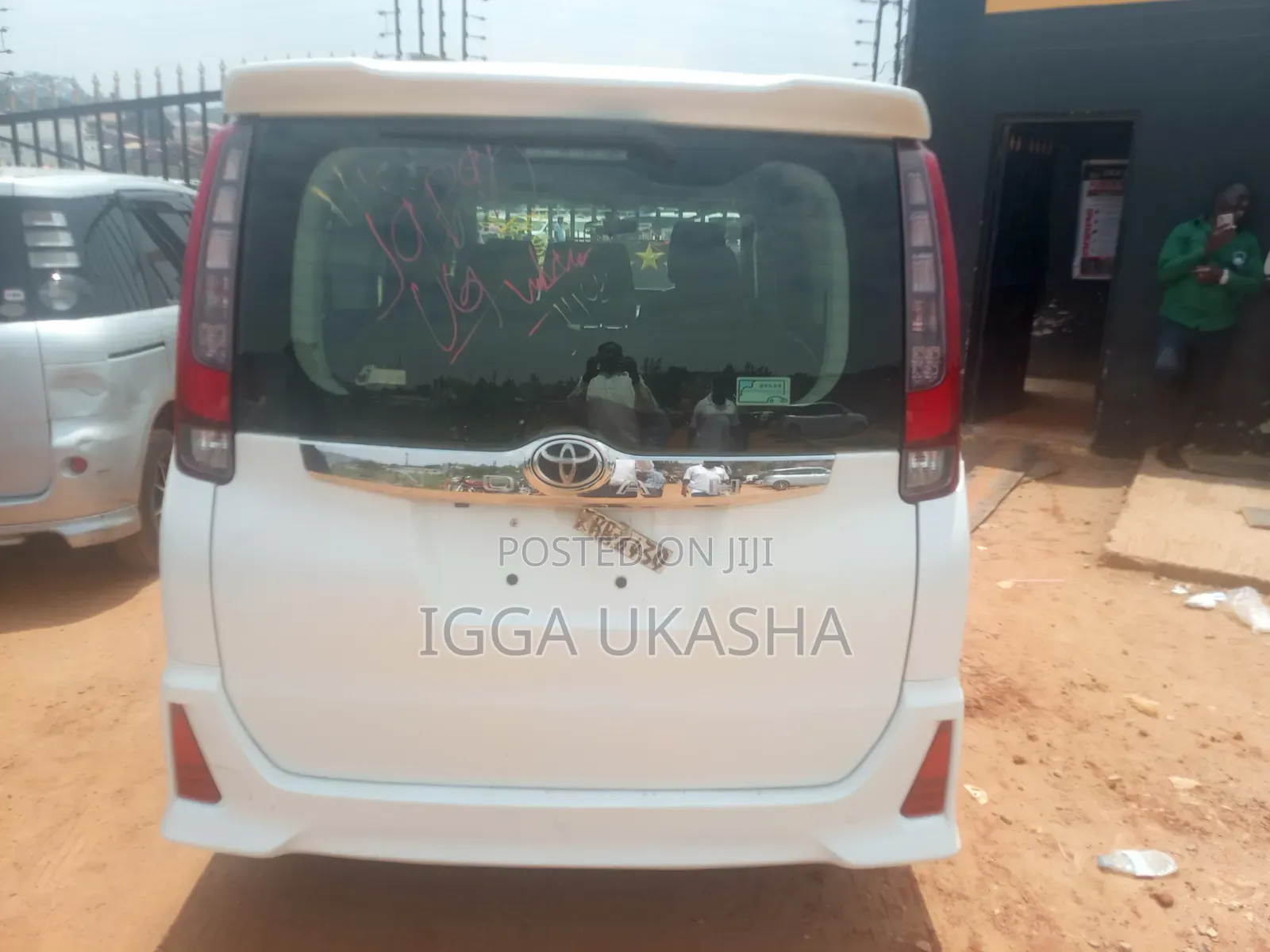 Toyota Noah 2015 White