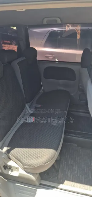 Toyota Sienta 2007 White