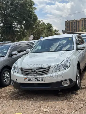 Subaru Outback 2011 White
