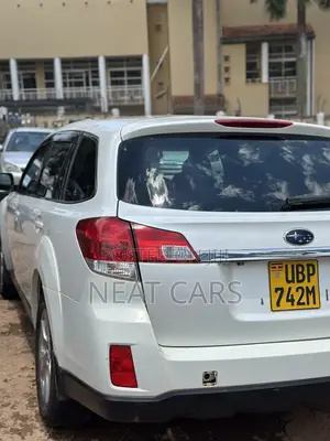 Subaru Outback 2011 White