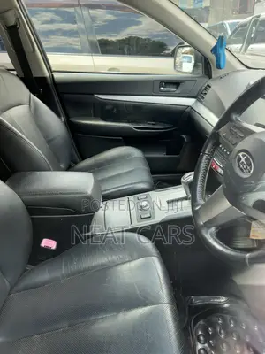 Subaru Outback 2011 White