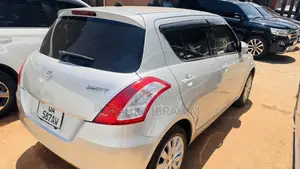 Suzuki Swift 2012 Silver