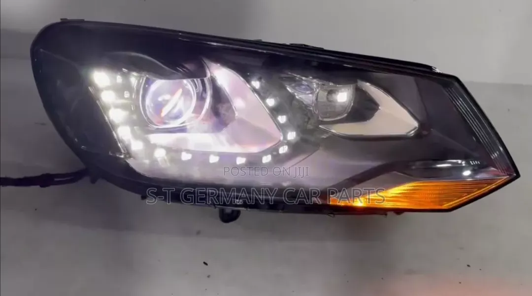Head Lights for Volkswagen Tiguan.