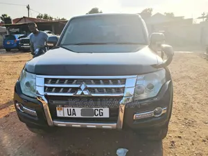 Mitsubishi Pajero 2011 Black