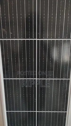 16-Eye All-in-One Solar Street Light With Attached Solar Panel