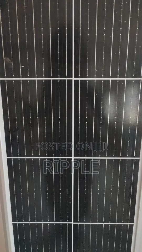 16-Eye All-in-One Solar Street Light With Attached Solar Panel