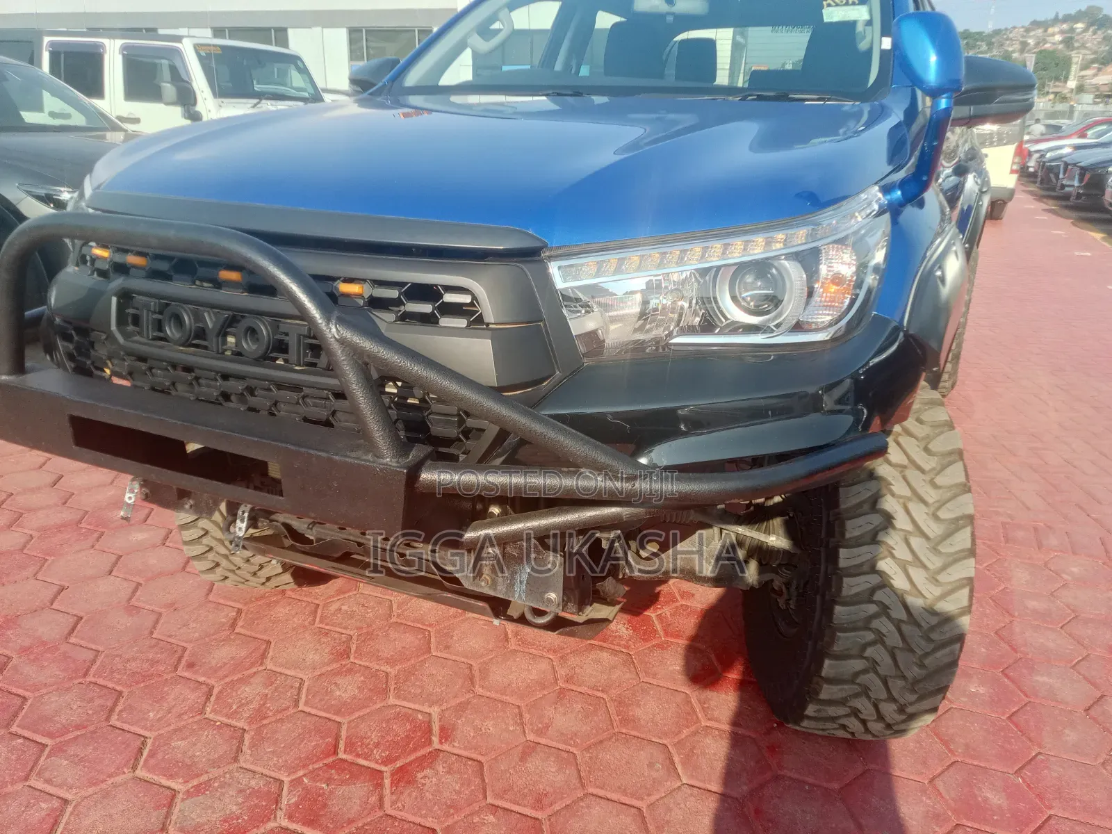Toyota Hilux 2017 Blue