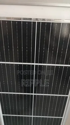 12-Eye All-in-One Solar Street Light With Built-in Solar Panel