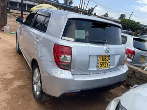 Toyota IST 2008 Silver