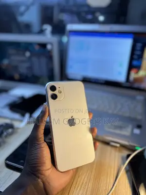 Apple iPhone 11 64 GB Black
