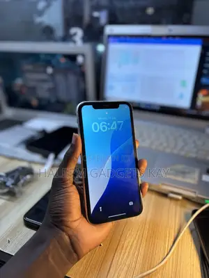 Apple iPhone 11 64 GB Black