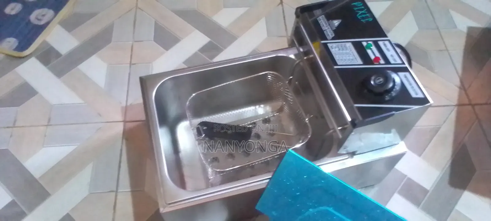 Pixel Electric Deep Fryer