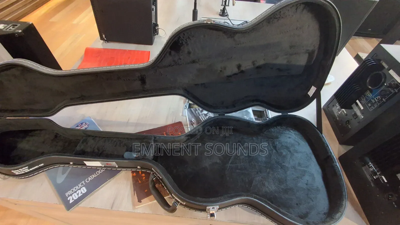 Explorer Bass Guitar Flight Case