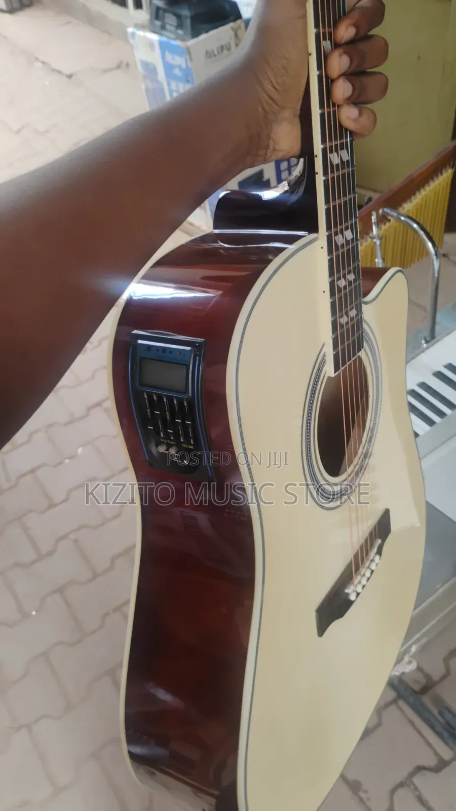 Yamaha Acoustic Guitar