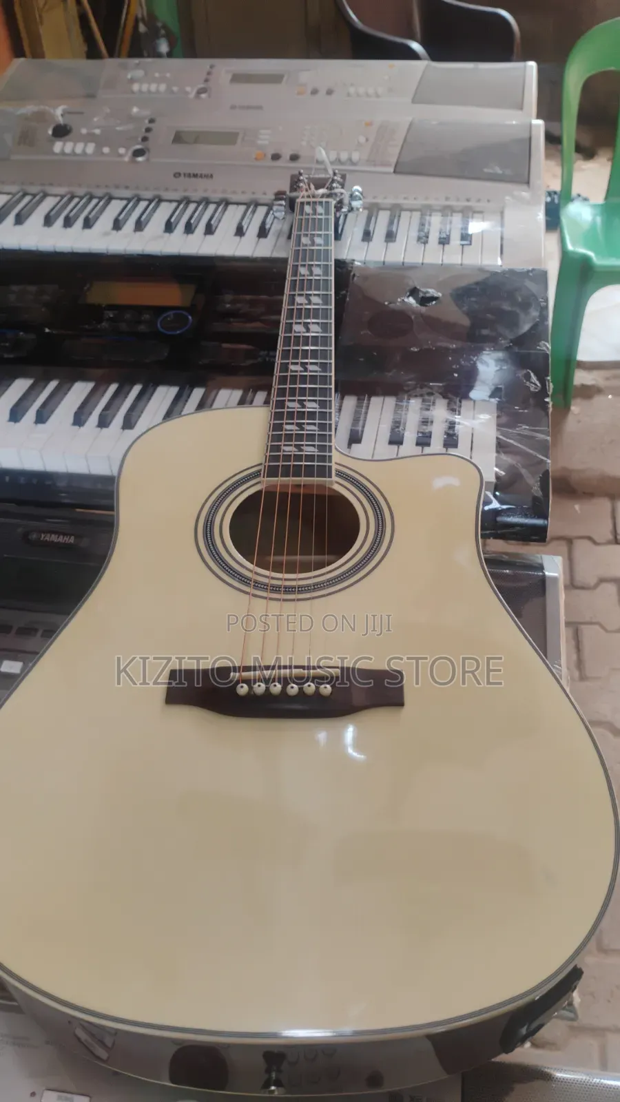 Yamaha Acoustic Guitar