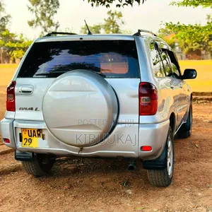 Toyota RAV4 Automatic 2000 Gray